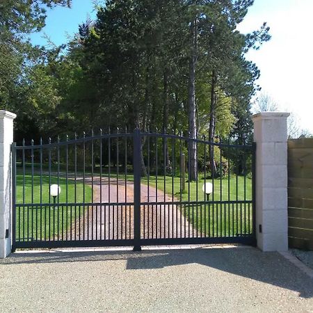 Normandy Vip Villa Trevieres Exterior photo