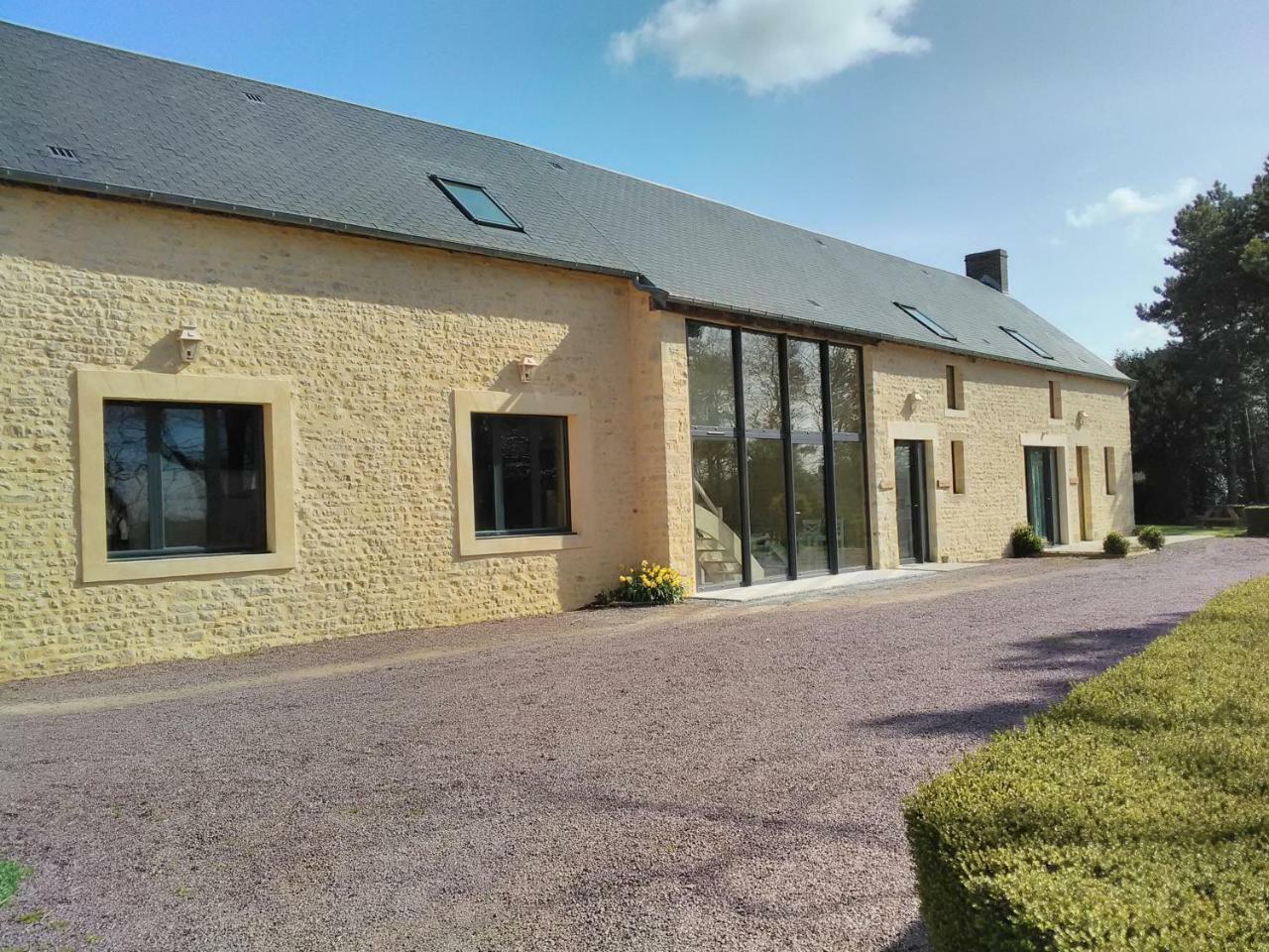 Normandy Vip Villa Trevieres Exterior photo